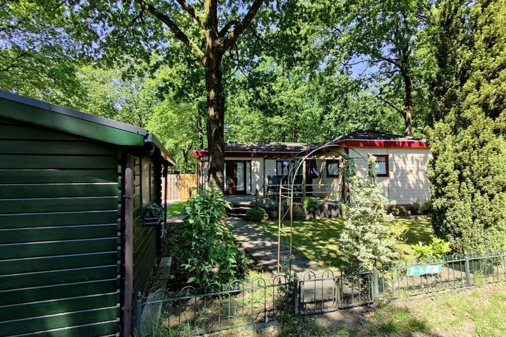 Villa Chalet In Bosrijke Omgeving Op Chaletpark Kempenbos Naast Duc De Brabant Voor 2-3-4-5 Personen Diessen Exterior foto