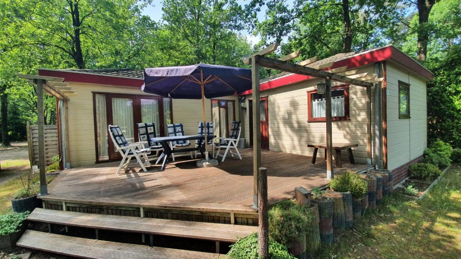 Villa Chalet In Bosrijke Omgeving Op Chaletpark Kempenbos Naast Duc De Brabant Voor 2-3-4-5 Personen Diessen Exterior foto